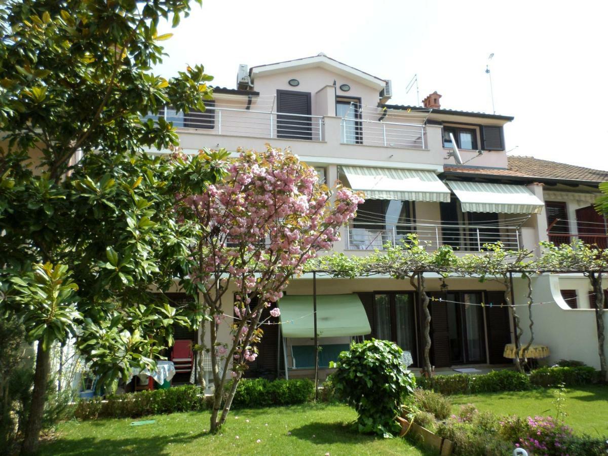 Ferienwohnung Kamelija Rovinj Exterior foto