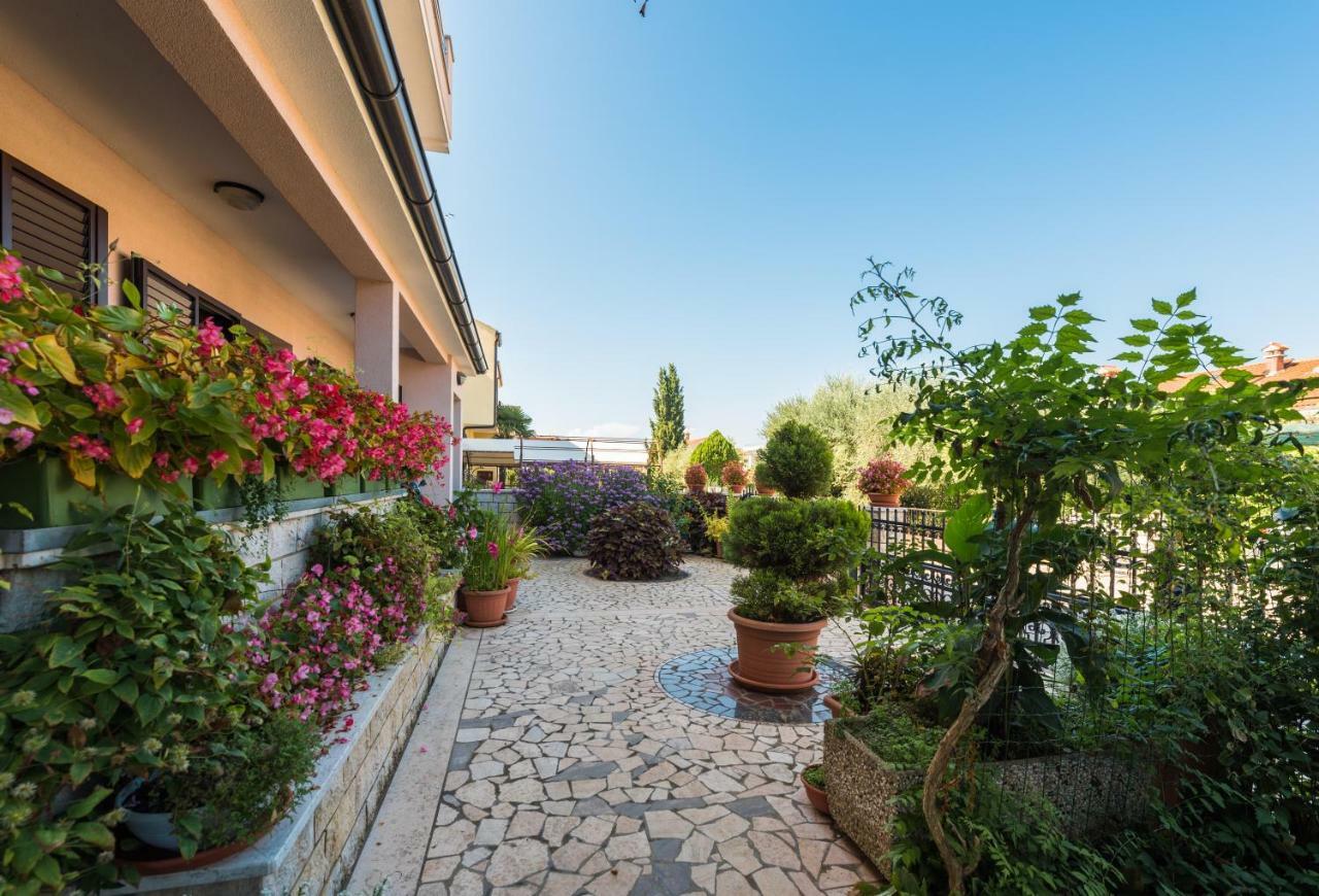 Ferienwohnung Kamelija Rovinj Exterior foto
